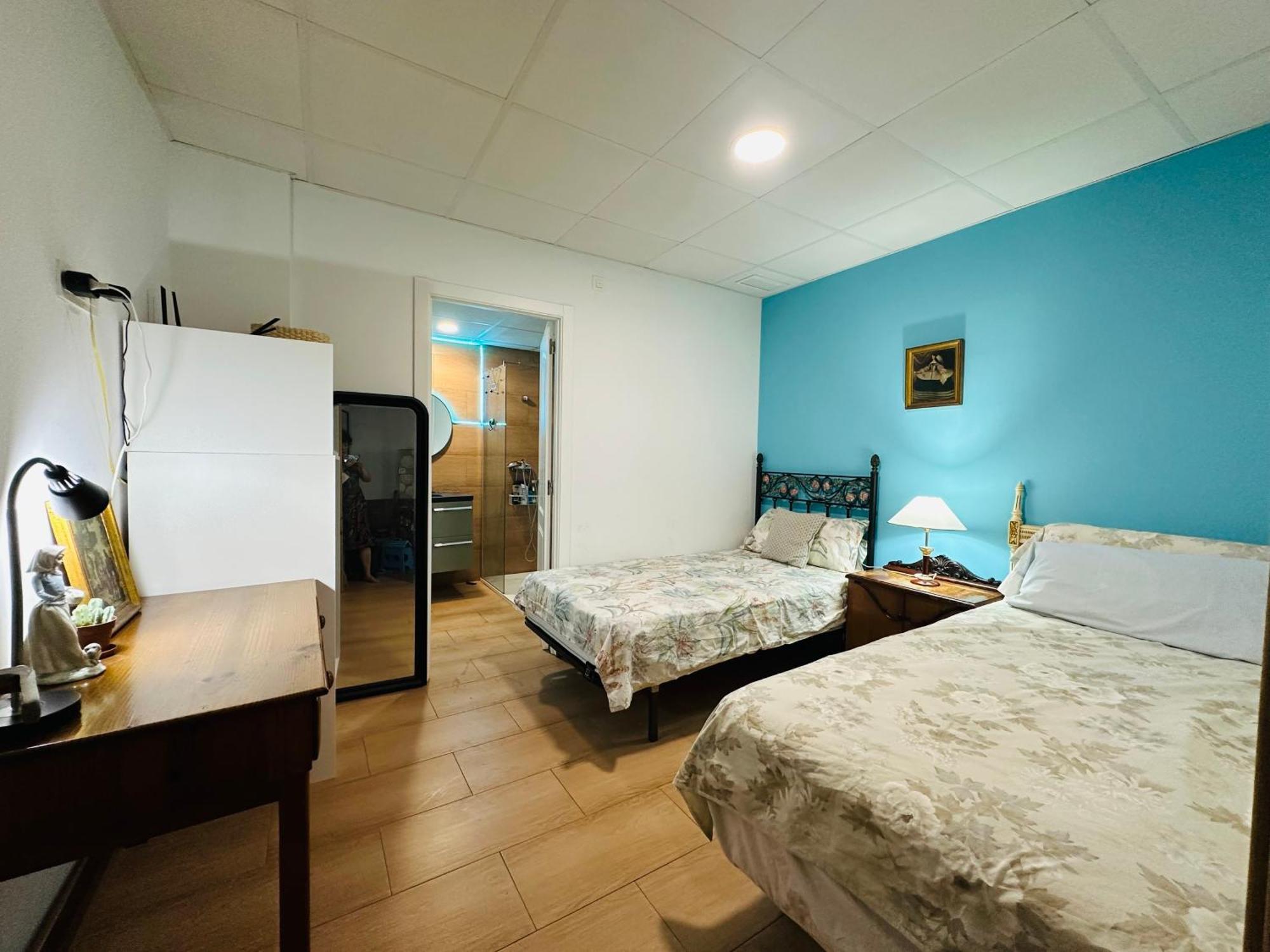 Mirador 5 Del Mercado Central - Habitacion Con Bano Privado En El Centro De La Ciudad Vella Valencia Ngoại thất bức ảnh